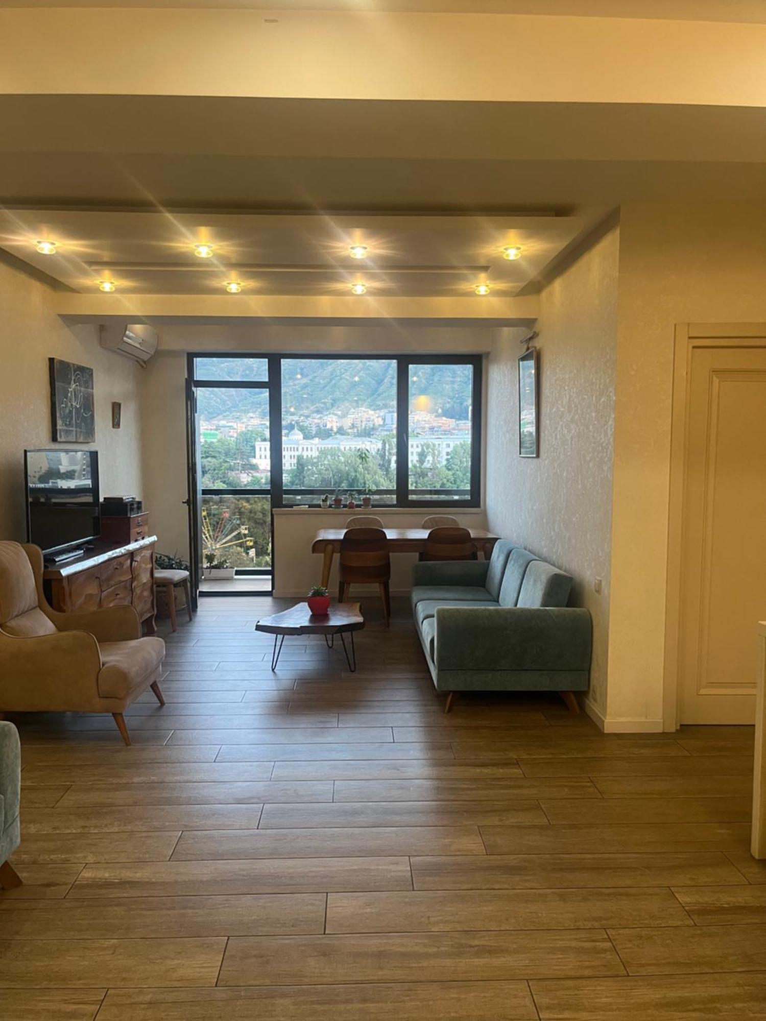 Panorama Khiliani Apartamento Tbilisi Exterior foto